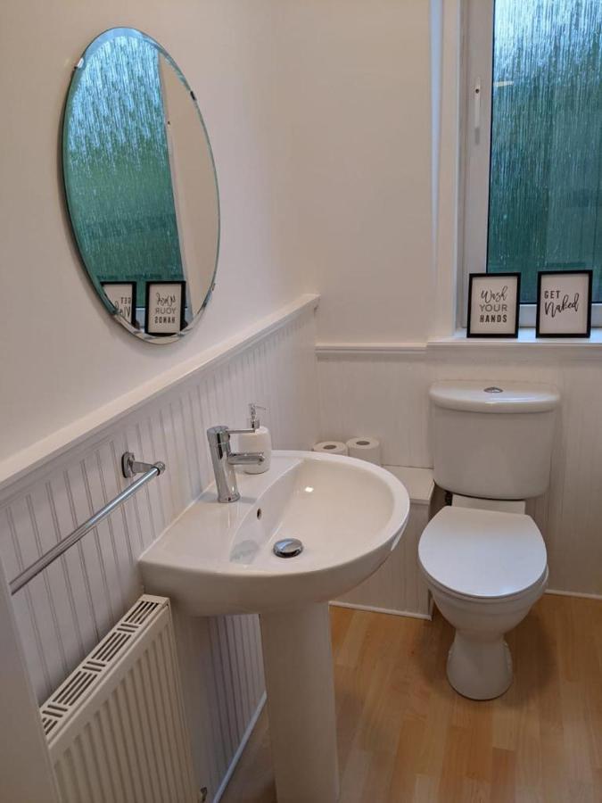 Glenclova - No 5 Bellyeoman, Bright Two Bedroom Apartment 던펌린 외부 사진