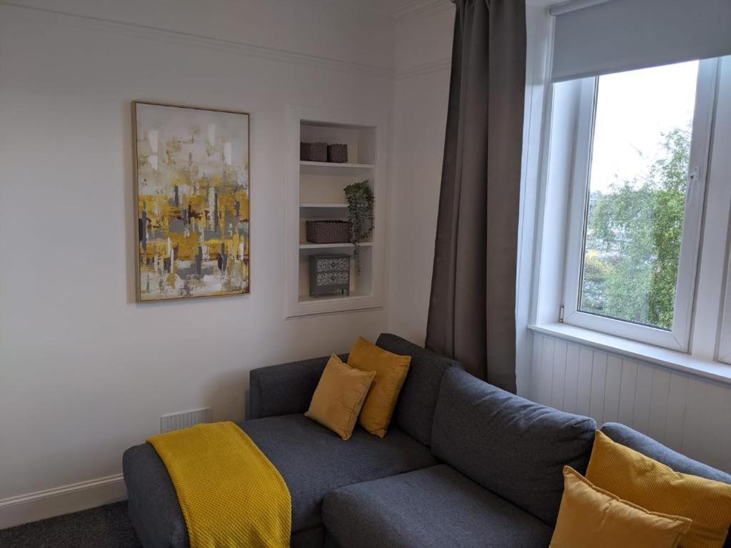 Glenclova - No 5 Bellyeoman, Bright Two Bedroom Apartment 던펌린 외부 사진
